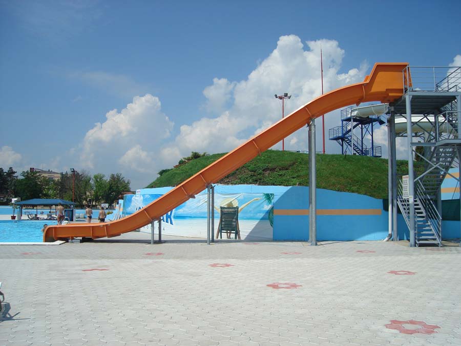 Narandzasti tobogan