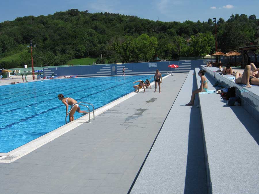 Olimpijski bazen